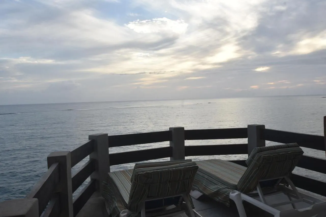 Apartment Shipwatcher Studio W/Mezzanine Ocho Rios Jamaica